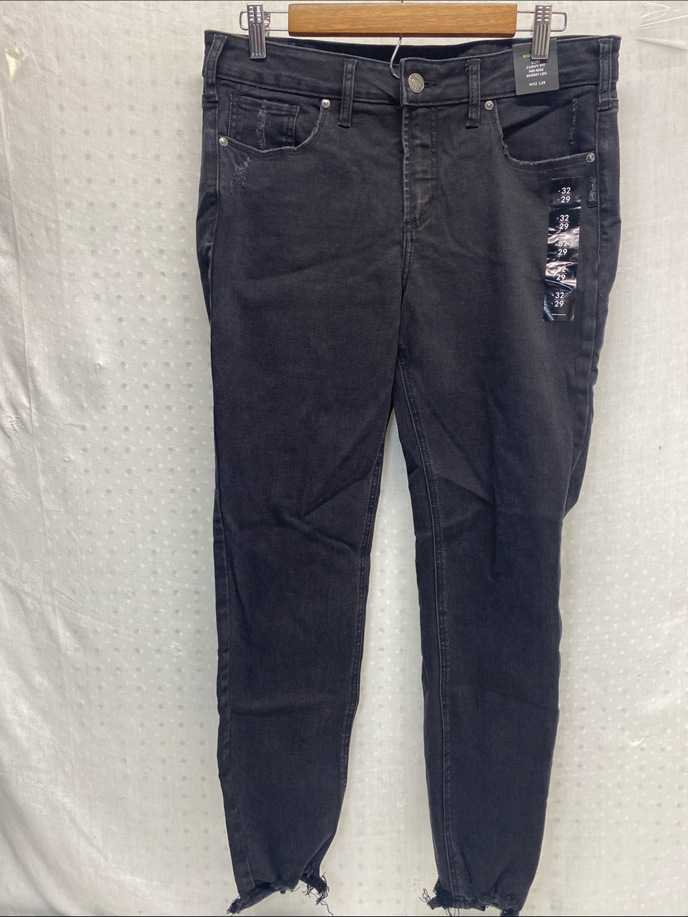 Silver Jeans Black Suki Curvy Mid Rise Skinny Denim Jeans Sz 32/29 Distressed - Picture 1 of 12